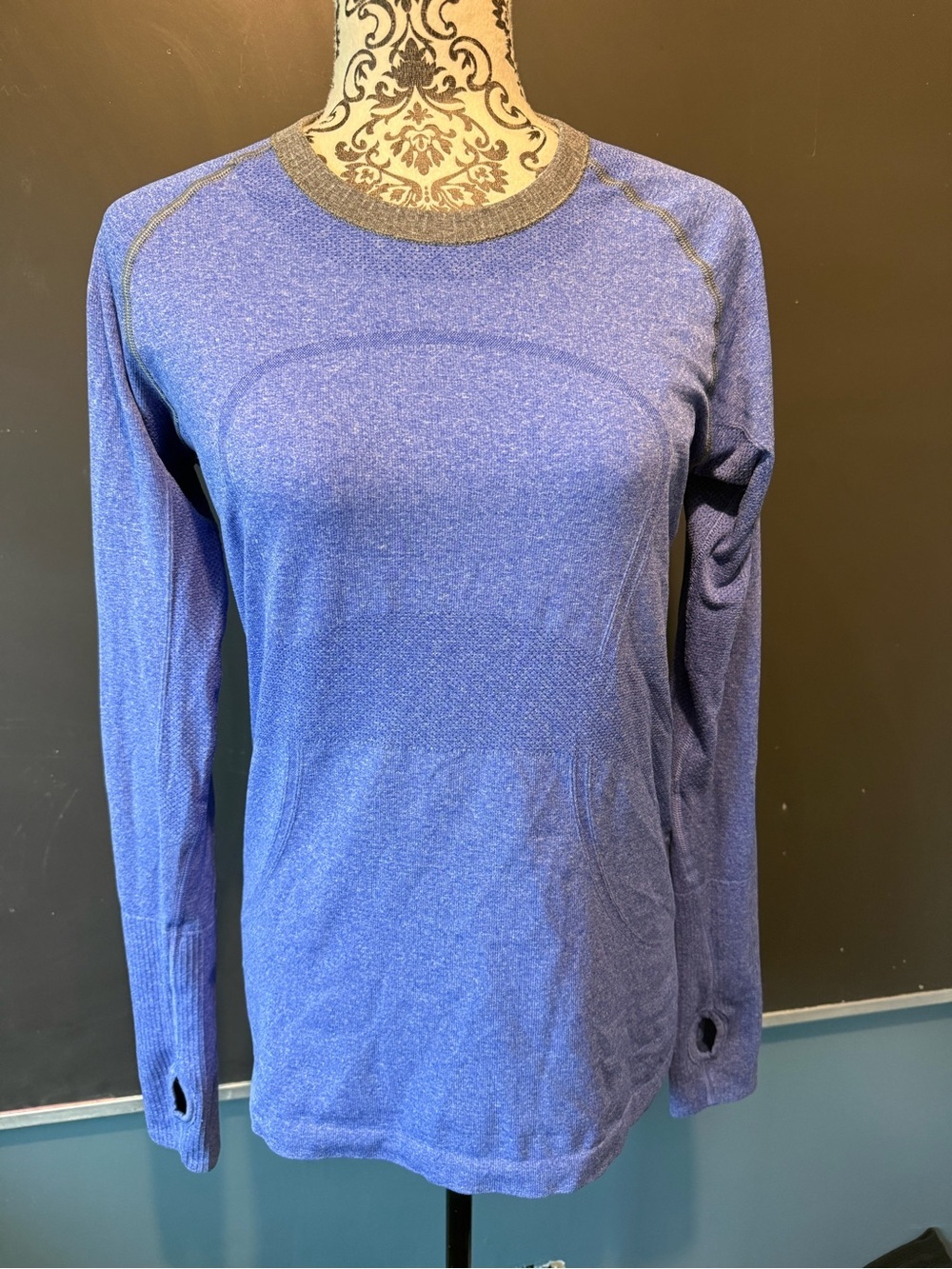 Women’s Swiftly Tech Long-Sleeve Top - Blue